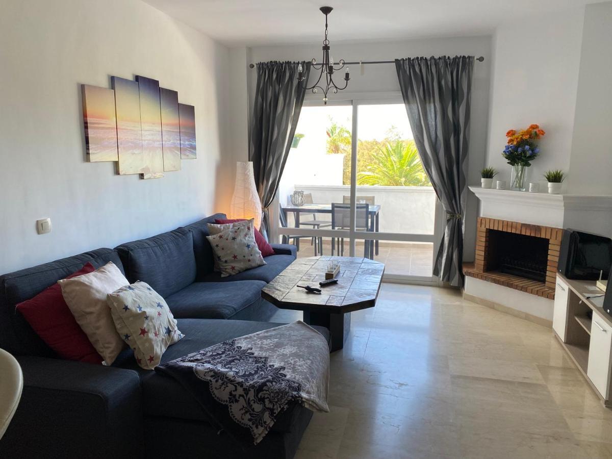Bahia De Casares Appartement Estepona Buitenkant foto