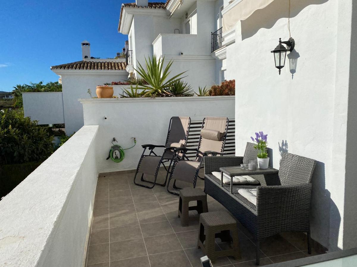 Bahia De Casares Appartement Estepona Buitenkant foto