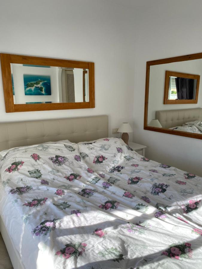 Bahia De Casares Appartement Estepona Buitenkant foto