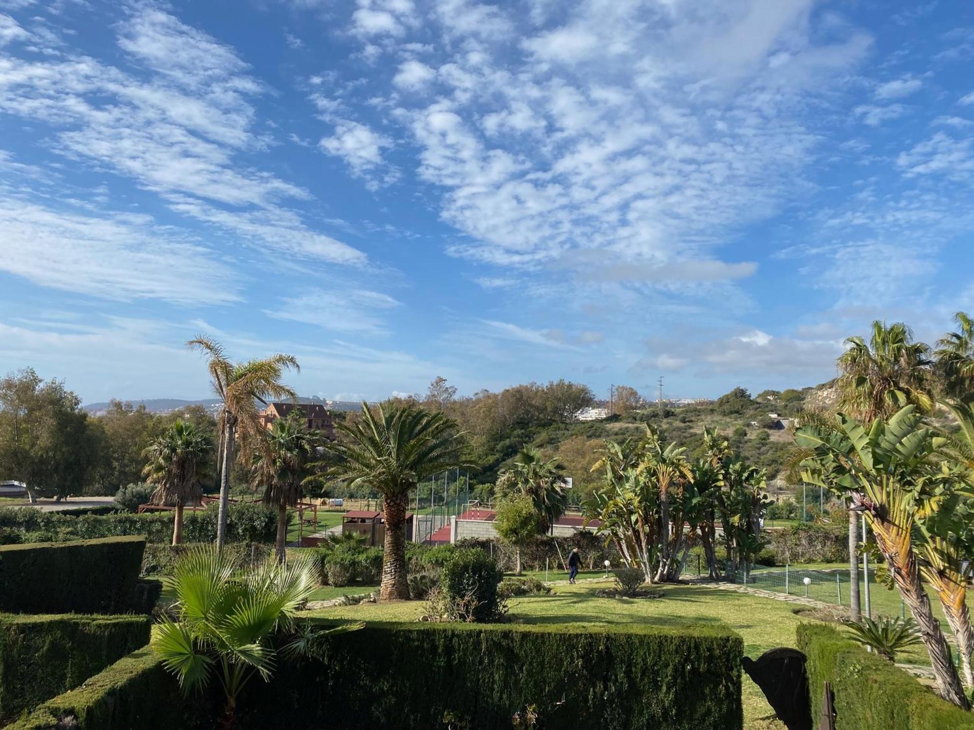 Bahia De Casares Appartement Estepona Buitenkant foto