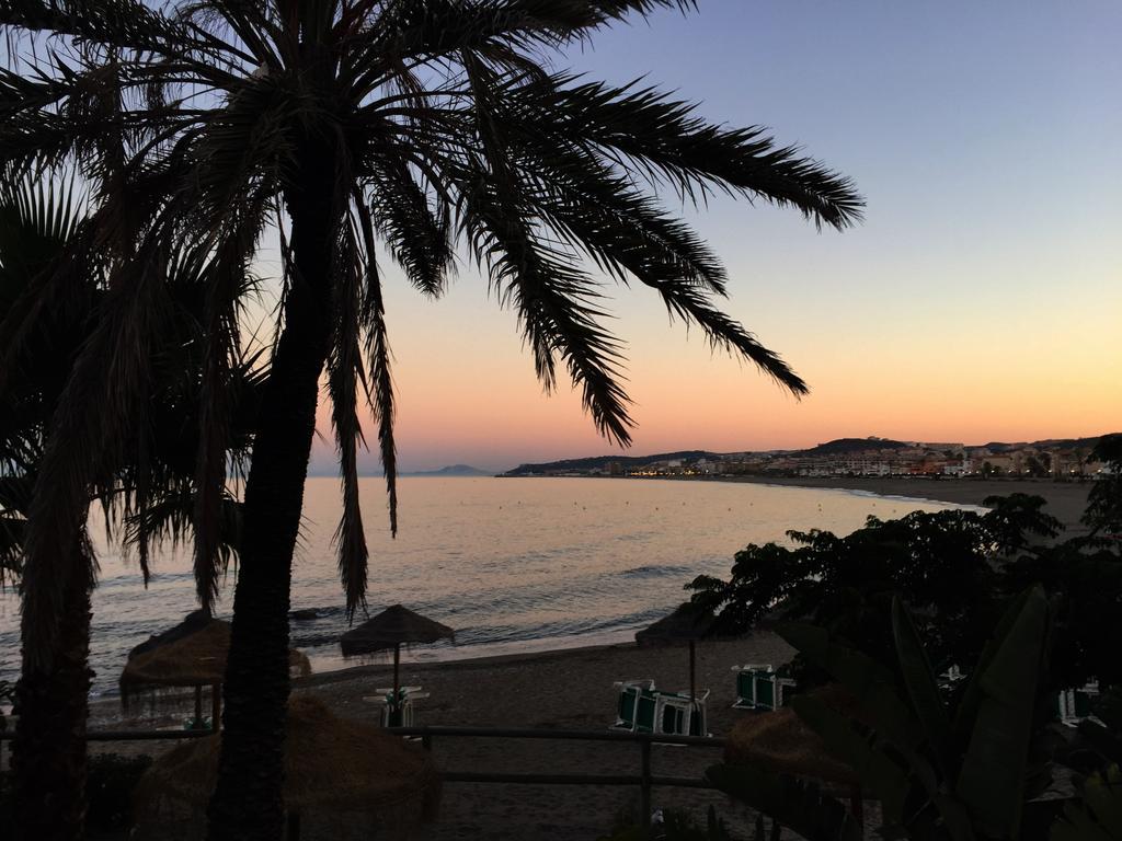 Bahia De Casares Appartement Estepona Kamer foto